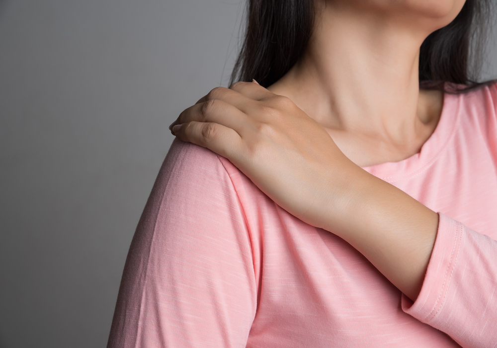 Stop Ignoring Shoulder Pain: Early Treatment Can Prevent Long-Term Problems